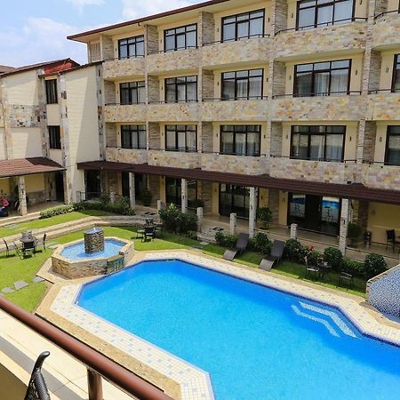 Roca Golf Hotel บุจัมบุรา ภายนอก รูปภาพ