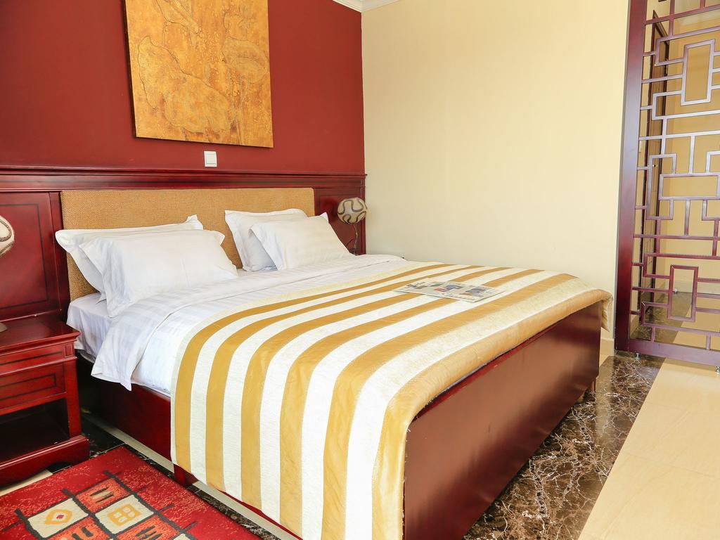 Roca Golf Hotel บุจัมบุรา ห้อง รูปภาพ