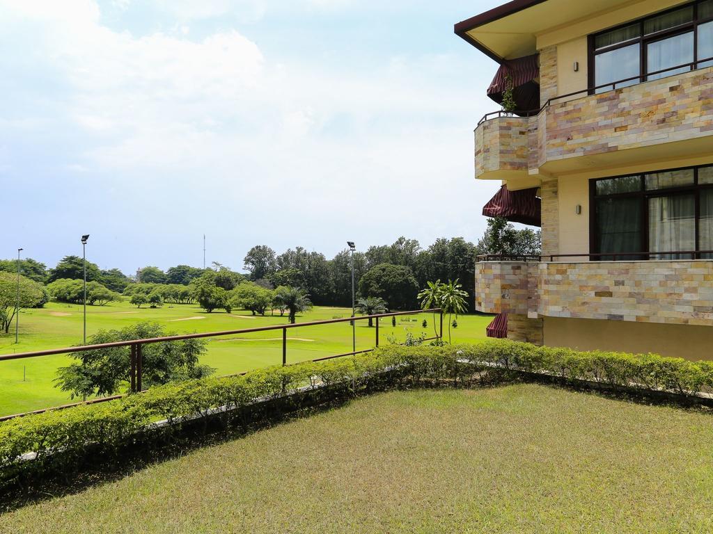 Roca Golf Hotel บุจัมบุรา ภายนอก รูปภาพ
