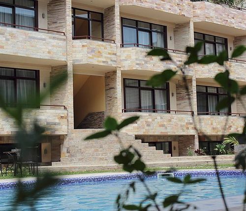 Roca Golf Hotel บุจัมบุรา ภายนอก รูปภาพ